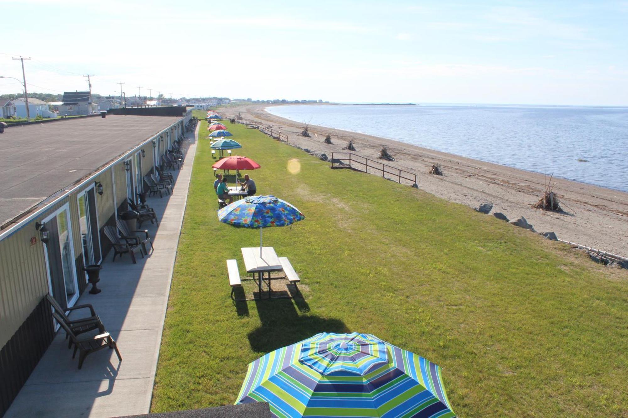 Manoir Sur Mer Sainte Anne-des-Chênes エクステリア 写真